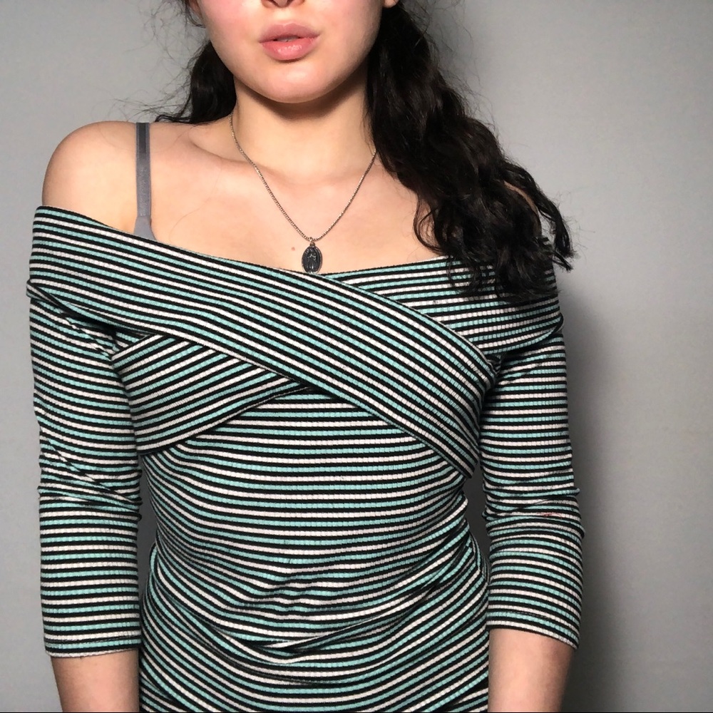 ✨Stripes Long Sleeve Shirt Off the Shoulders